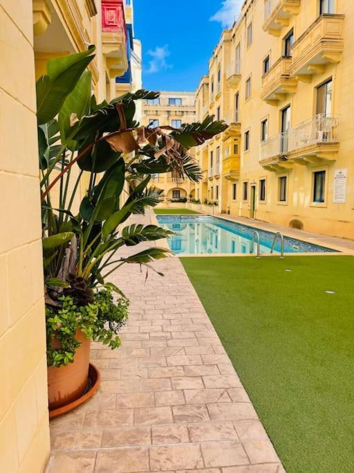 New, Modern Ground Floor Apartment With Pool Għajnsielem Esterno foto